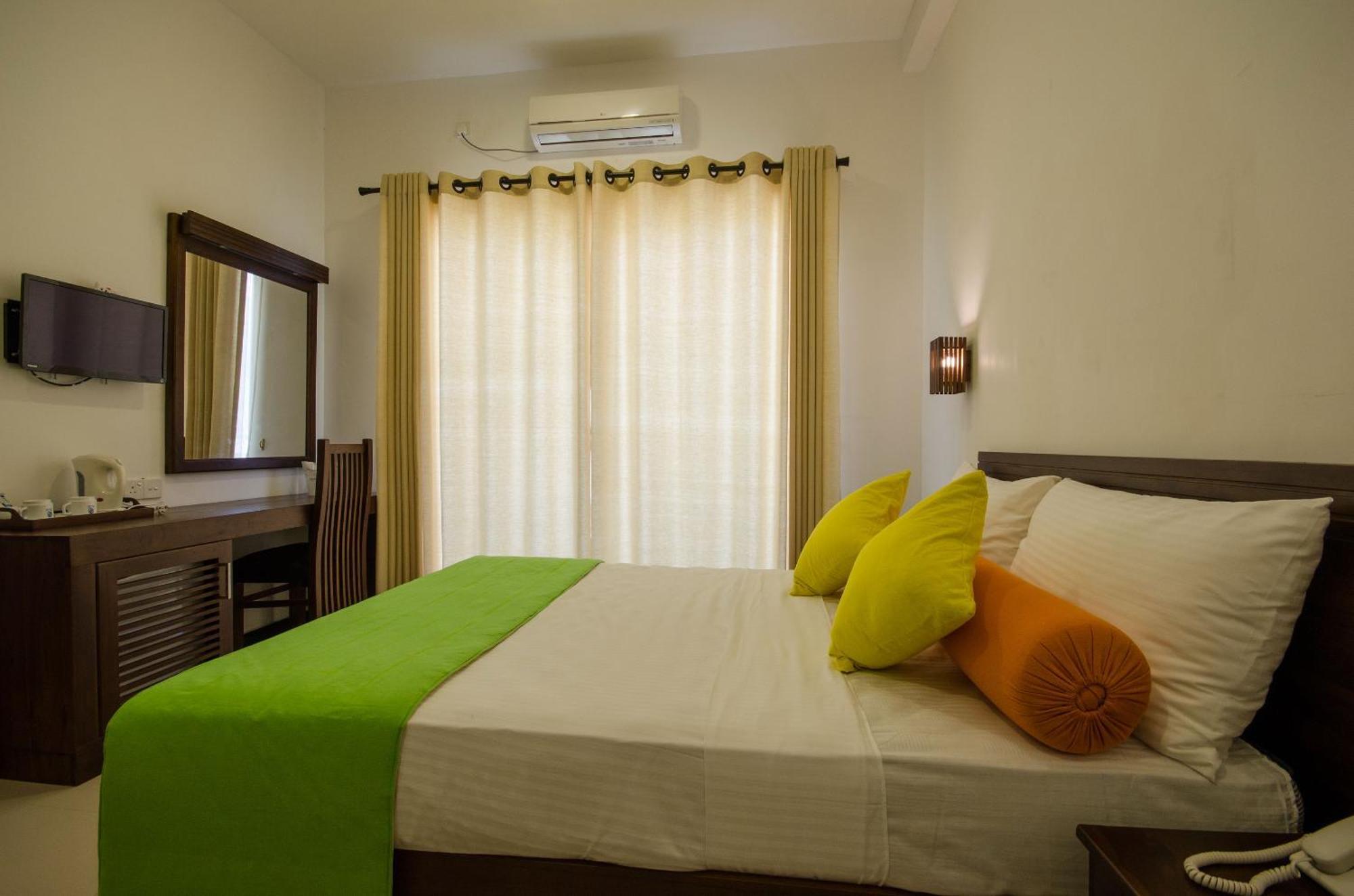 Okwin Resort Канді Номер фото